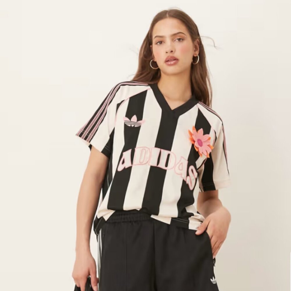 Adidas Originals Summer Glow Jersey XS | Wonder White Black Crochet Flower Badge